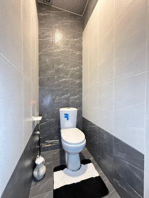 Продам многокомнатную квартиру, 2-я Надречная ул, 126ка, Нальчик г