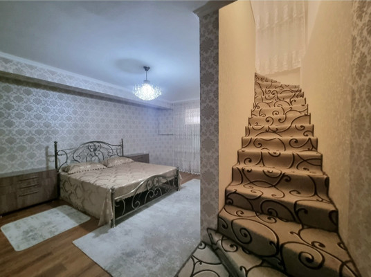 Продам двухкомнатную (2-комн.) квартиру, Братьев Беровых ул, 70, Нальчик г