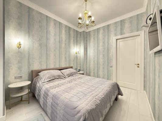 Продам трехкомнатную (3-комн.) квартиру, Тлостанова ул, 28, Нальчик г