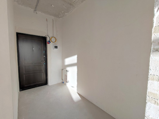 Продам однокомнатную (1-комн.) квартиру, Батурина ул, 135, Симферополь г