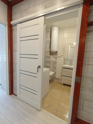 Продам однокомнатную (1-комн.) квартиру, Железнодорожная ул, 1, Симферополь г