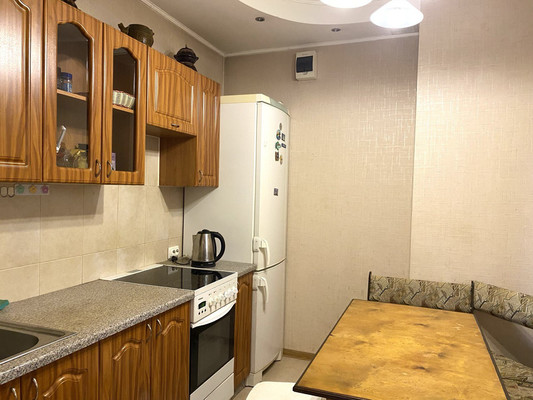 Продам двухкомнатную (2-комн.) квартиру, Ады Лебедевой ул, 47, Красноярск г