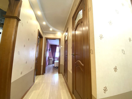 Продам двухкомнатную (2-комн.) квартиру, Ады Лебедевой ул, 47, Красноярск г