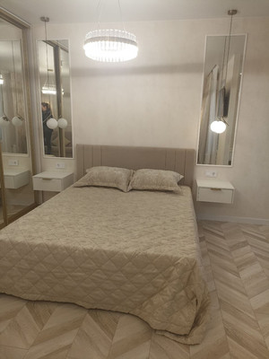 Продам однокомнатную (1-комн.) квартиру, Александра Суворова пр-кт, 105, Симферополь г