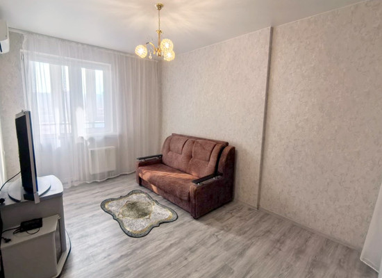 Продам однокомнатную (1-комн.) квартиру, Омелькова ул, 93к1, Анапа г