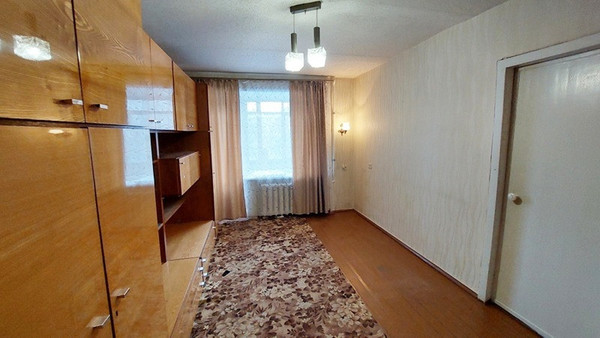 Продам трехкомнатную (3-комн.) квартиру, Лейтенанта Красикова ул, 14, Казань г