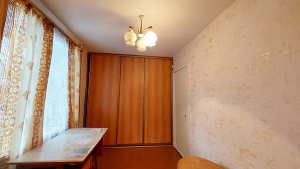 Продам трехкомнатную (3-комн.) квартиру, Лейтенанта Красикова ул, 14, Казань г