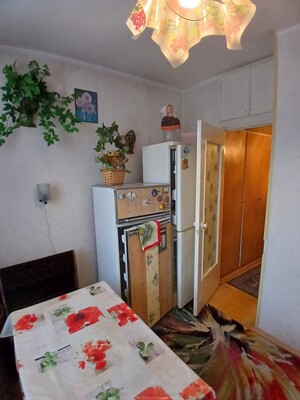 Продам трехкомнатную (3-комн.) квартиру, Бирюлёвская ул, 47к1, Москва г