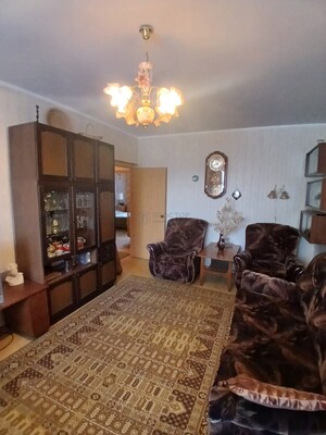 Продам трехкомнатную (3-комн.) квартиру, Бирюлёвская ул, 47к1, Москва г