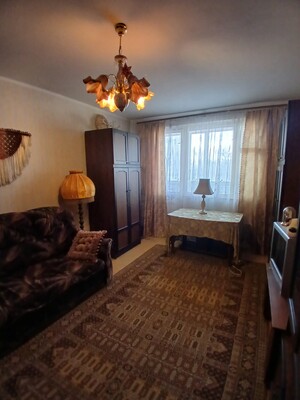 Продам трехкомнатную (3-комн.) квартиру, Бирюлёвская ул, 47к1, Москва г