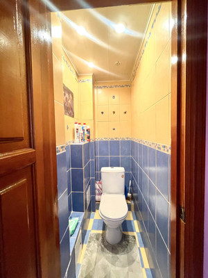 Продам трехкомнатную (3-комн.) квартиру, Большая ул, 181, Ишим г