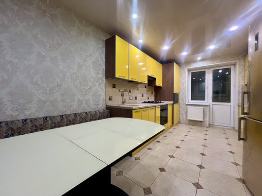 Продам трехкомнатную (3-комн.) квартиру, Крупской ул, 5к5, Рязань г