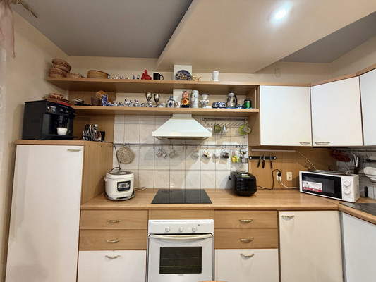 Продам трехкомнатную (3-комн.) квартиру, Любезного ул, 1, Брянск г