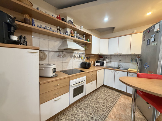 Продам трехкомнатную (3-комн.) квартиру, Любезного ул, 1, Брянск г