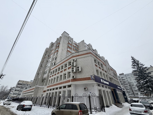 Продам трехкомнатную (3-комн.) квартиру, Любезного ул, 1, Брянск г