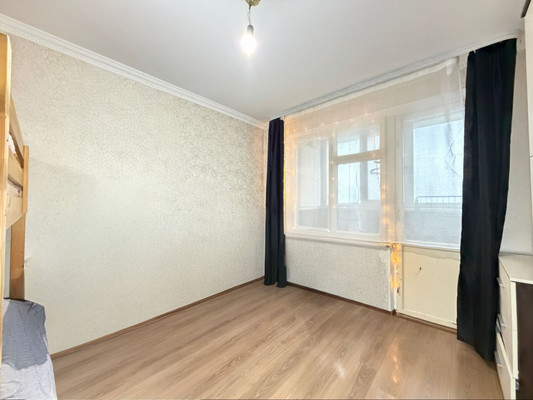 Продам двухкомнатную (2-комн.) квартиру, 2-й Таманской Дивизии ул, 31к1, Вольный Аул кп