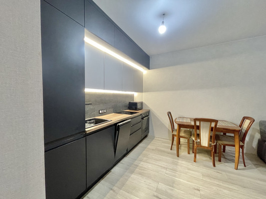 Продам двухкомнатную (2-комн.) квартиру, Строителей ул, 113, Ханты-Мансийск г