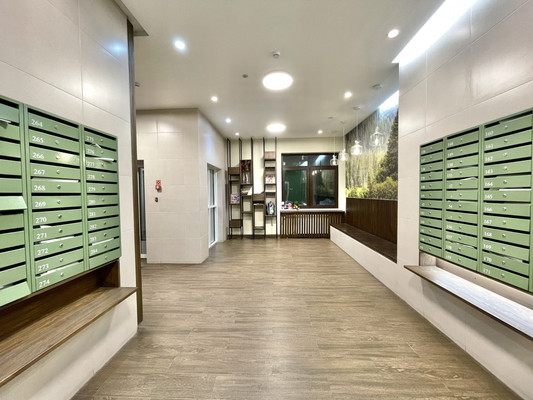 Продам двухкомнатную (2-комн.) квартиру, Строителей ул, 113, Ханты-Мансийск г