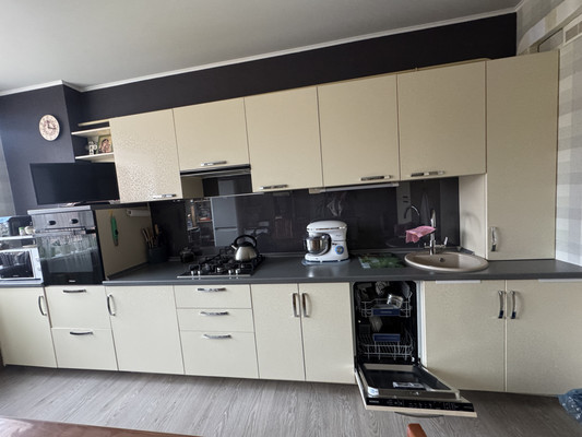 Продам двухкомнатную (2-комн.) квартиру, Луговая ул, 71к4, Яблоновский пгт