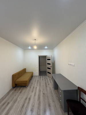 Продам однокомнатную (1-комн.) квартиру, им. Сергея Есенина ул, 110к2, Краснодар г