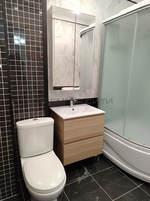 Продам двухкомнатную (2-комн.) квартиру, Минская ул, 41, Калуга г