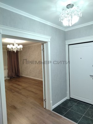 Продам двухкомнатную (2-комн.) квартиру, Минская ул, 41, Калуга г