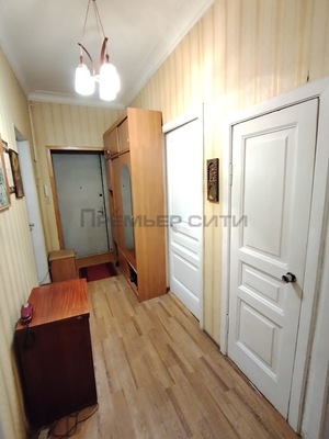 Продам трехкомнатную (3-комн.) квартиру, Луначарского ул, 53, Калуга г