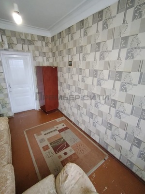 Продам трехкомнатную (3-комн.) квартиру, Луначарского ул, 53, Калуга г