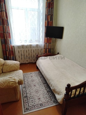 Продам трехкомнатную (3-комн.) квартиру, Луначарского ул, 53, Калуга г