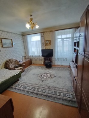 Продам трехкомнатную (3-комн.) квартиру, Луначарского ул, 53, Калуга г