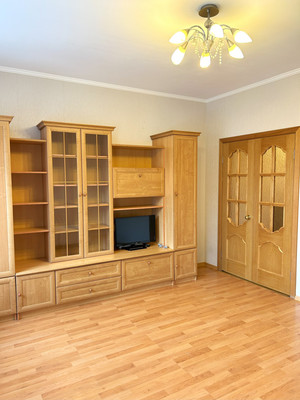 Продам трехкомнатную (3-комн.) квартиру, Заозерная ул, 1, Кузьмоловский гп