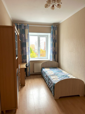 Продам трехкомнатную (3-комн.) квартиру, Заозерная ул, 1, Кузьмоловский гп