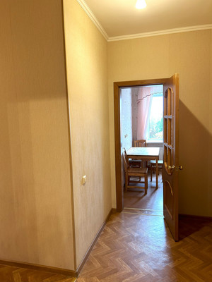 Продам трехкомнатную (3-комн.) квартиру, Заозерная ул, 1, Кузьмоловский гп