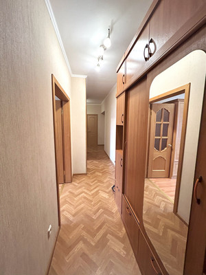 Продам трехкомнатную (3-комн.) квартиру, Заозерная ул, 1, Кузьмоловский гп