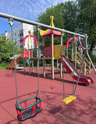 Продам трехкомнатную (3-комн.) квартиру, Заозерная ул, 1, Кузьмоловский гп