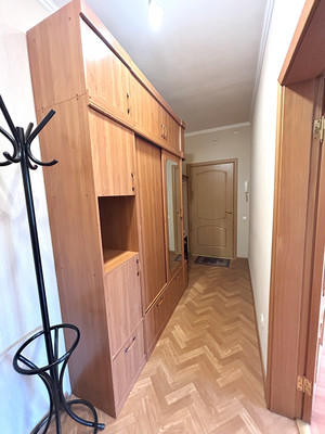Продам трехкомнатную (3-комн.) квартиру, Заозерная ул, 1, Кузьмоловский гп