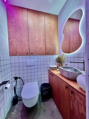 Продам коммерческое помещение 72,2 м2, Лихачёва пр-кт, 10к4, Москва г