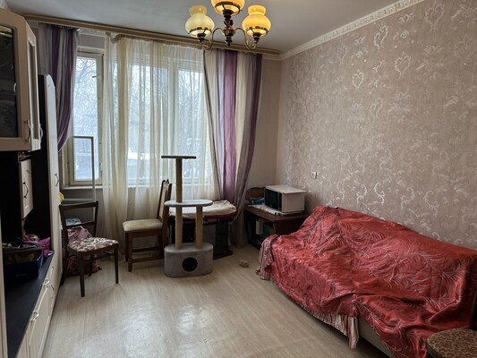 Продам трехкомнатную (3-комн.) квартиру, Бибиревская ул, 15, Москва г