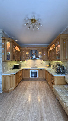 Продам трехкомнатную (3-комн.) квартиру, Студенческий проезд, 8, Ивантеевка г