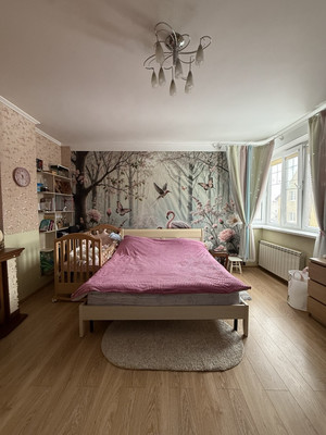 Продам трехкомнатную (3-комн.) квартиру, Студенческий проезд, 8, Ивантеевка г