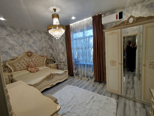 Продам трехкомнатную (3-комн.) квартиру, Маршала Жукова ул, 1, Туапсе г