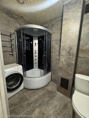 Продам трехкомнатную (3-комн.) квартиру, Молодежный пер, 6, Тырныауз г