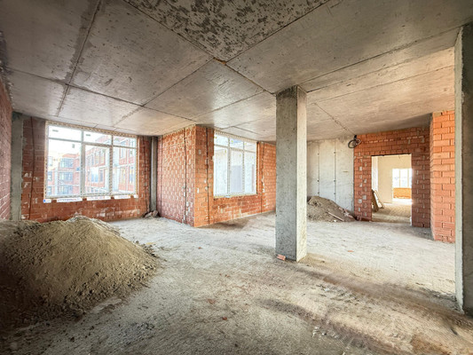 Продам трехкомнатную (3-комн.) квартиру, Ахметова ул, 104, Нальчик г