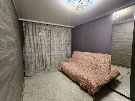 Продам двухкомнатную (2-комн.) квартиру, Сургутская ул, 27кА, Ханты-Мансийск г