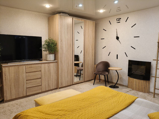 Продам двухкомнатную (2-комн.) квартиру, Сургутская ул, 27кА, Ханты-Мансийск г