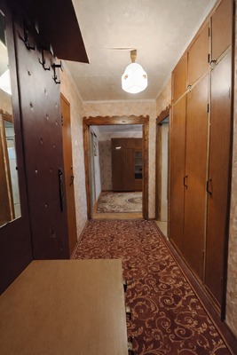 Продам двухкомнатную (2-комн.) квартиру, Полевая ул, 10, Латышская д