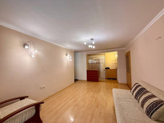 Продам двухкомнатную (2-комн.) квартиру, Севастопольская ул, 41к4, Симферополь г