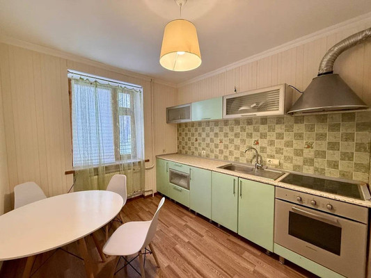 Продам двухкомнатную (2-комн.) квартиру, Севастопольская ул, 41к4, Симферополь г