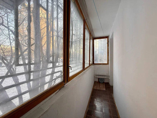 Продам двухкомнатную (2-комн.) квартиру, Севастопольская ул, 41к4, Симферополь г