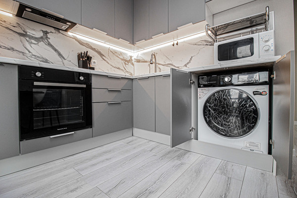 Сдам двухкомнатную (2-комн.) квартиру, им. генерала Корнилова ул, 16, Краснодар г